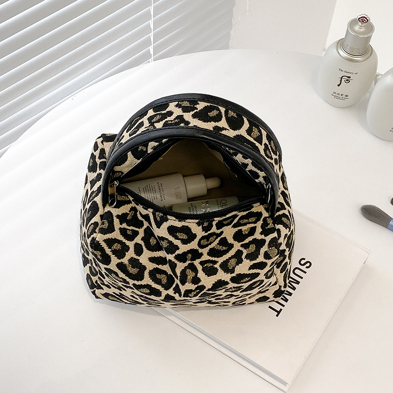 Leopar makyaj çantası lüks büy - Luxury Skincare & Spa incelemesi ve fiyatı